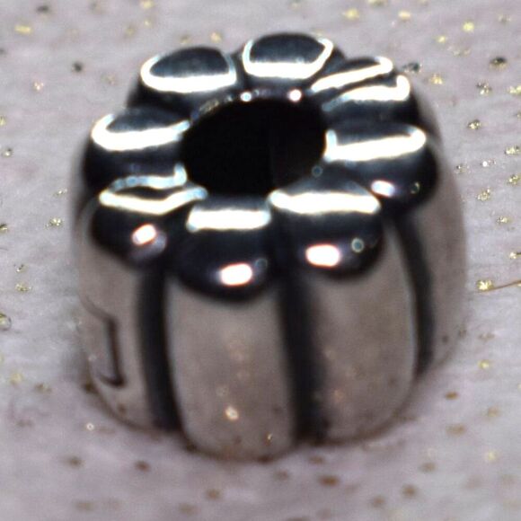 Pandora Sterling Silver Flower Charm Spacer Classic Floral Bead - Picture 5 of 6